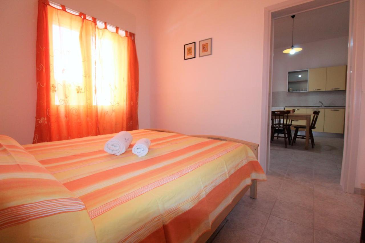 Apartamento Trilocale Arancione Climatizzato Con Terrazza Panoramica Torre San Giovanni Exterior foto